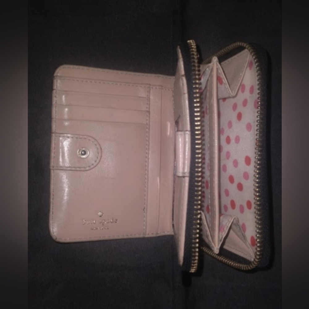 Kate Spade wallet - Picture 4 of 4